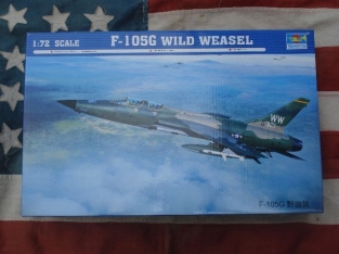 Trumpeter 01618  F-105G Wild Weasel